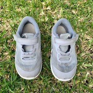 Kids Nike Revolution 3